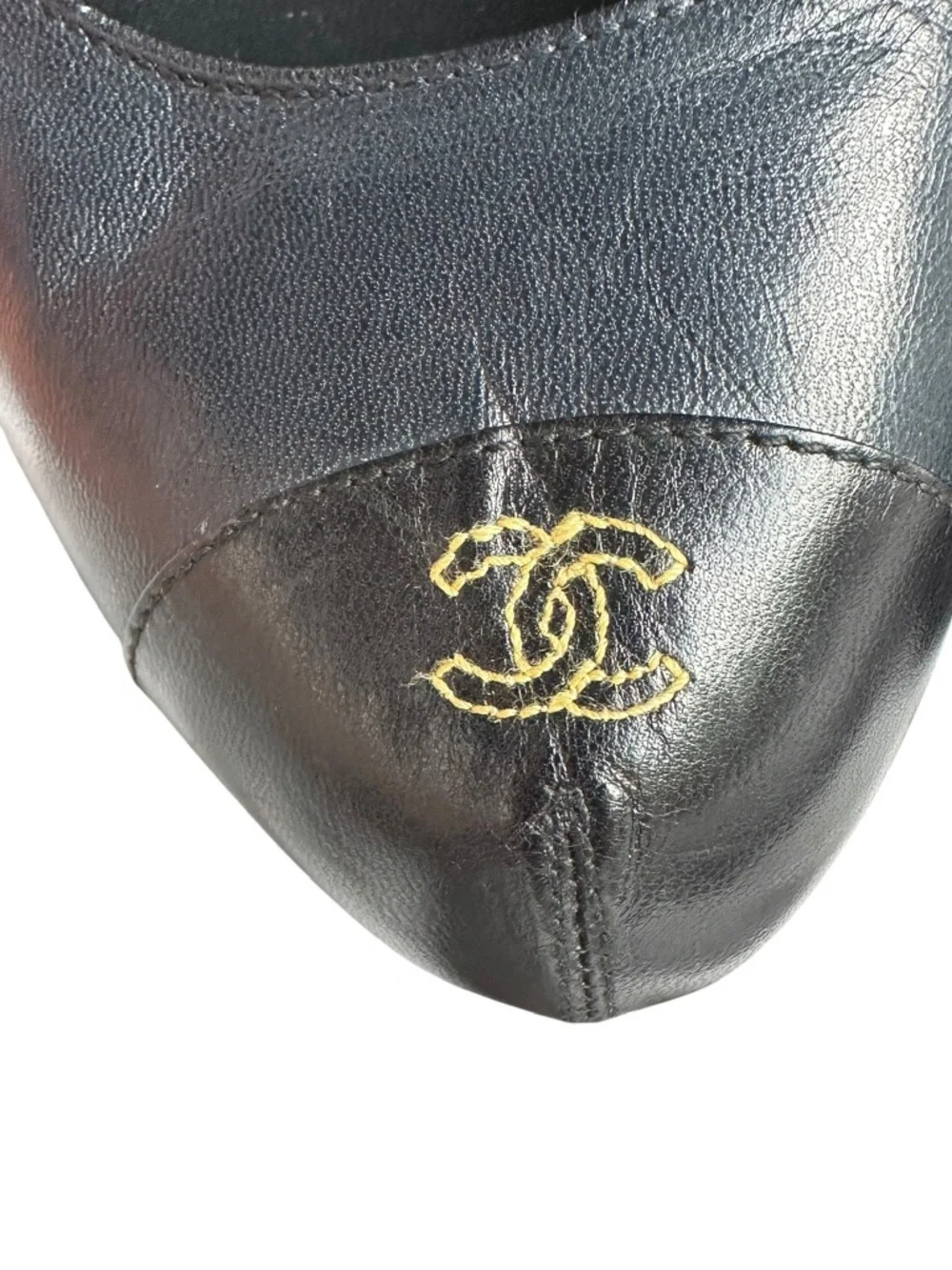 CHANEL lovely classic